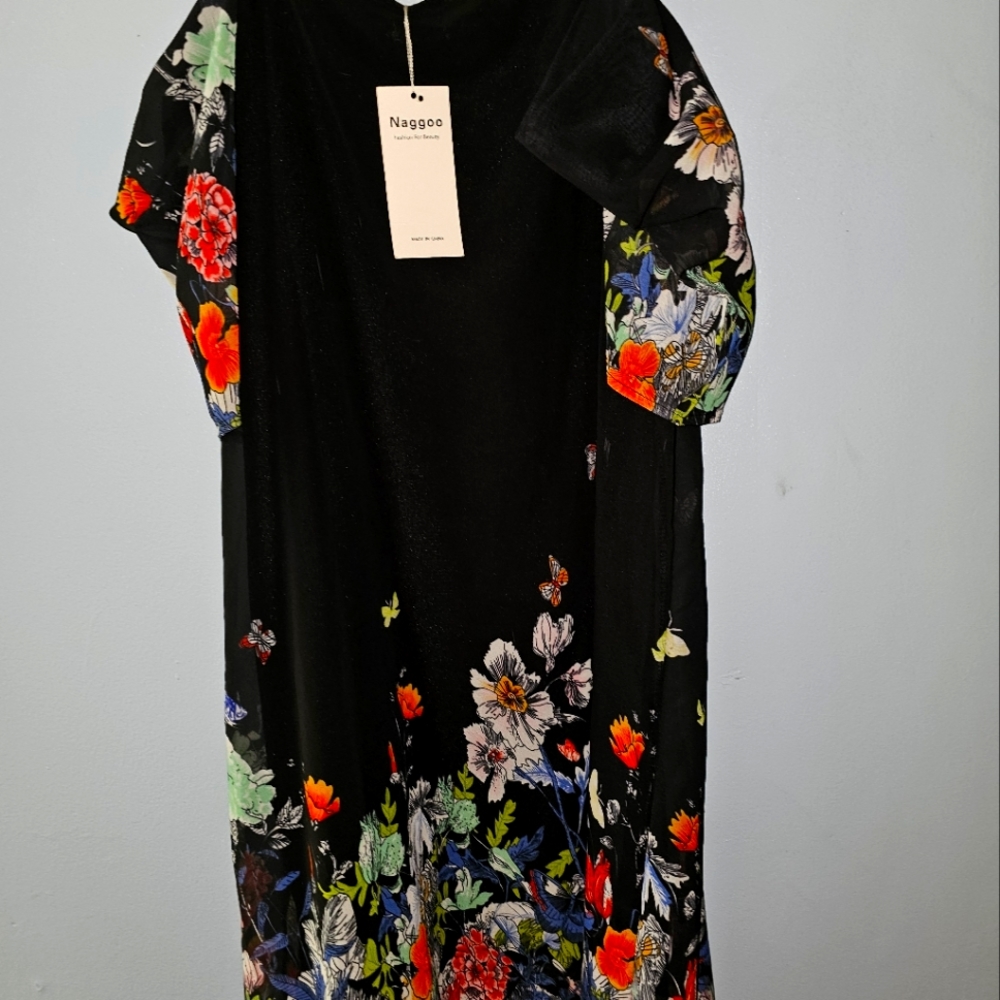 DRESS
